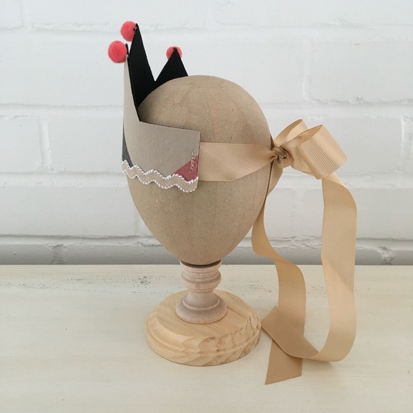 Classic Traditional Tartan Plaid Girl Party Birthday Celebration Crown - Picture 4 of 5